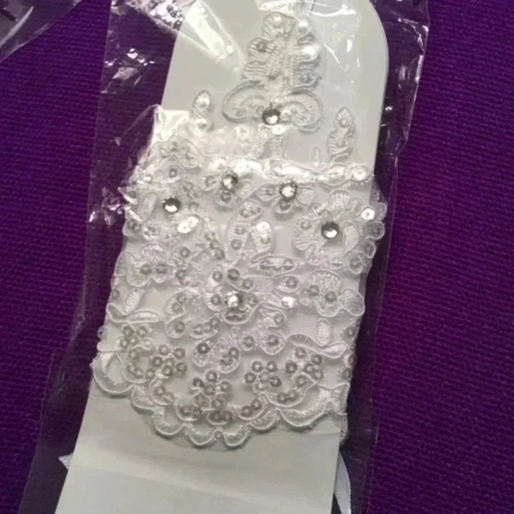 bridal gloves one size